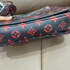 Louis Vuitton Messenger Bag