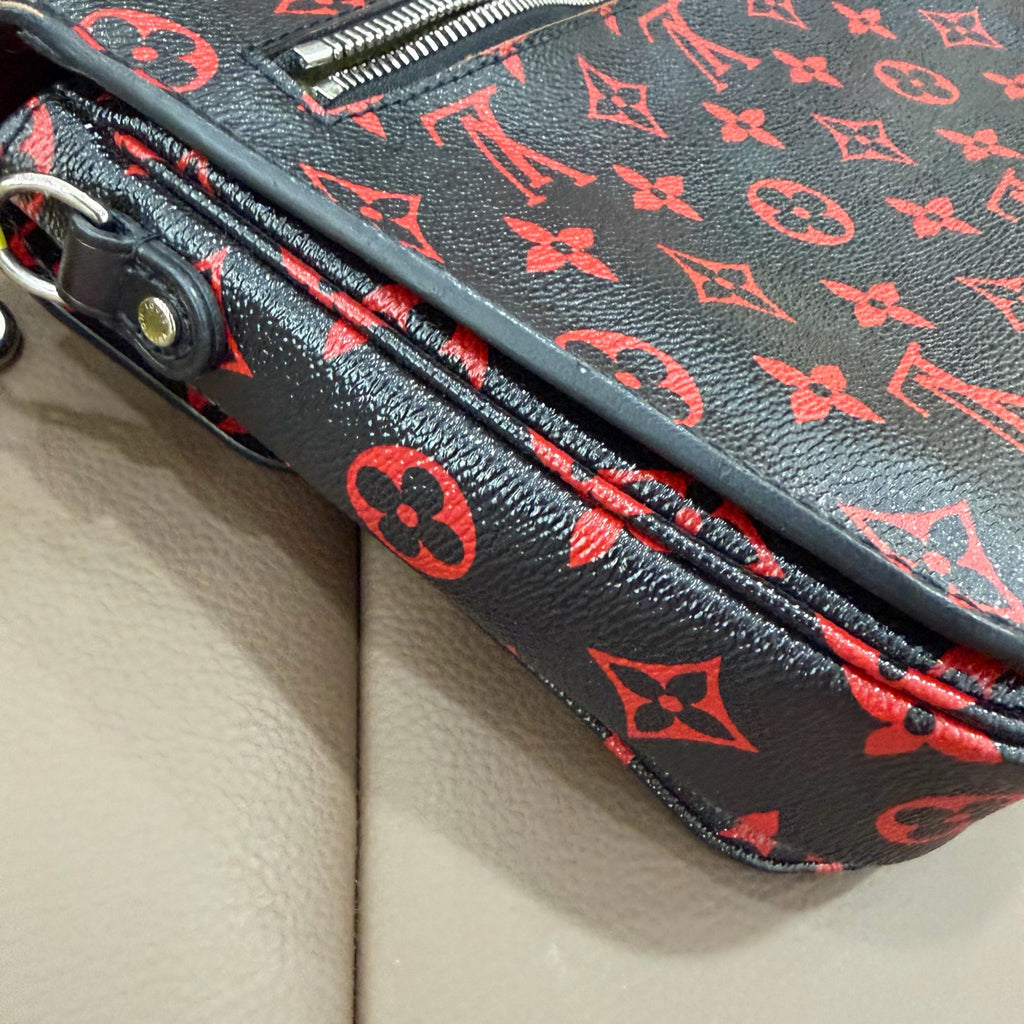 Louis Vuitton Messenger Bag