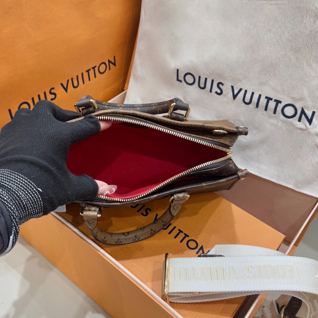 Louis Vuitton Onthego Crossbody 25 x 13 x 10 M46653