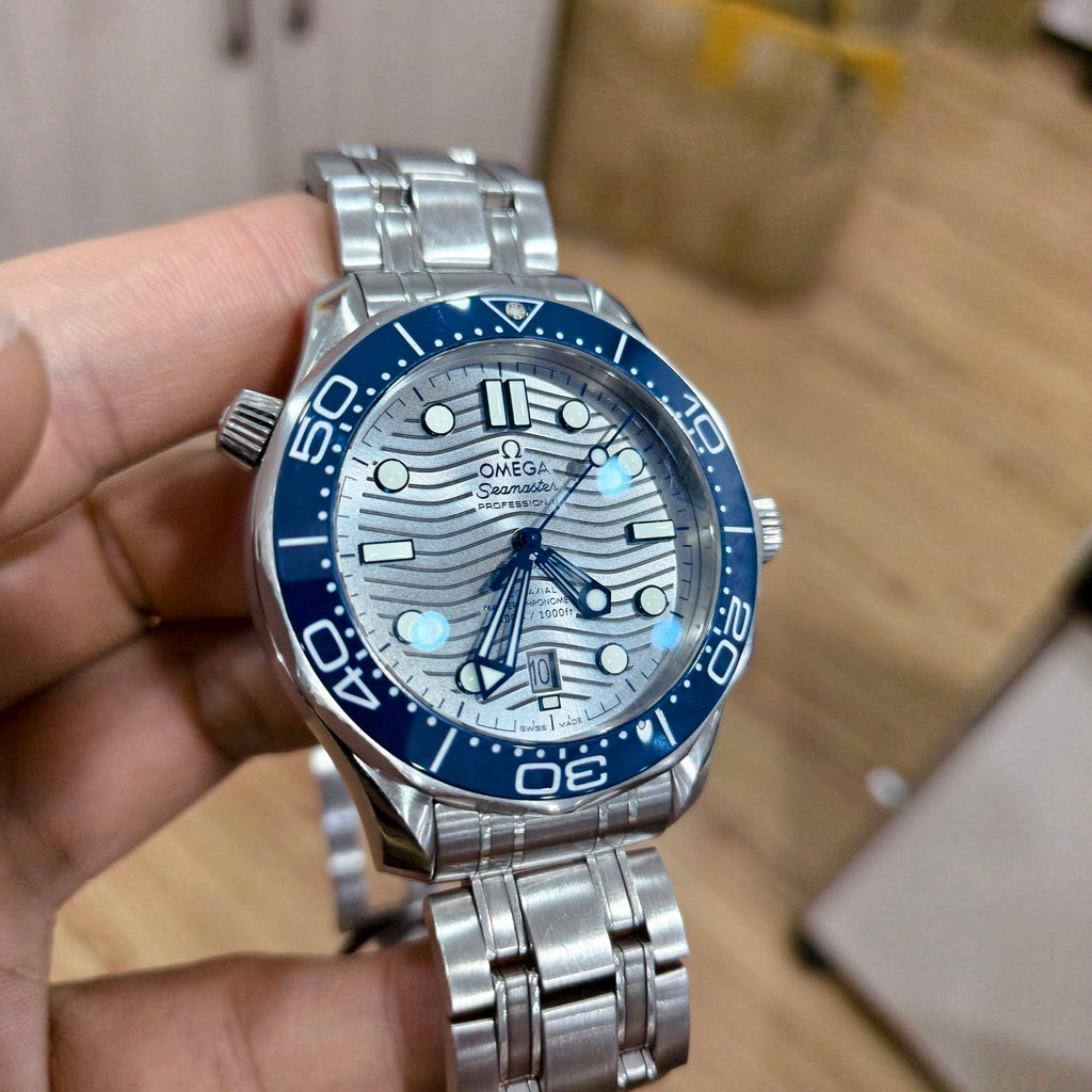 Omega Seahorse Series 42 210.30.42.20.06.001