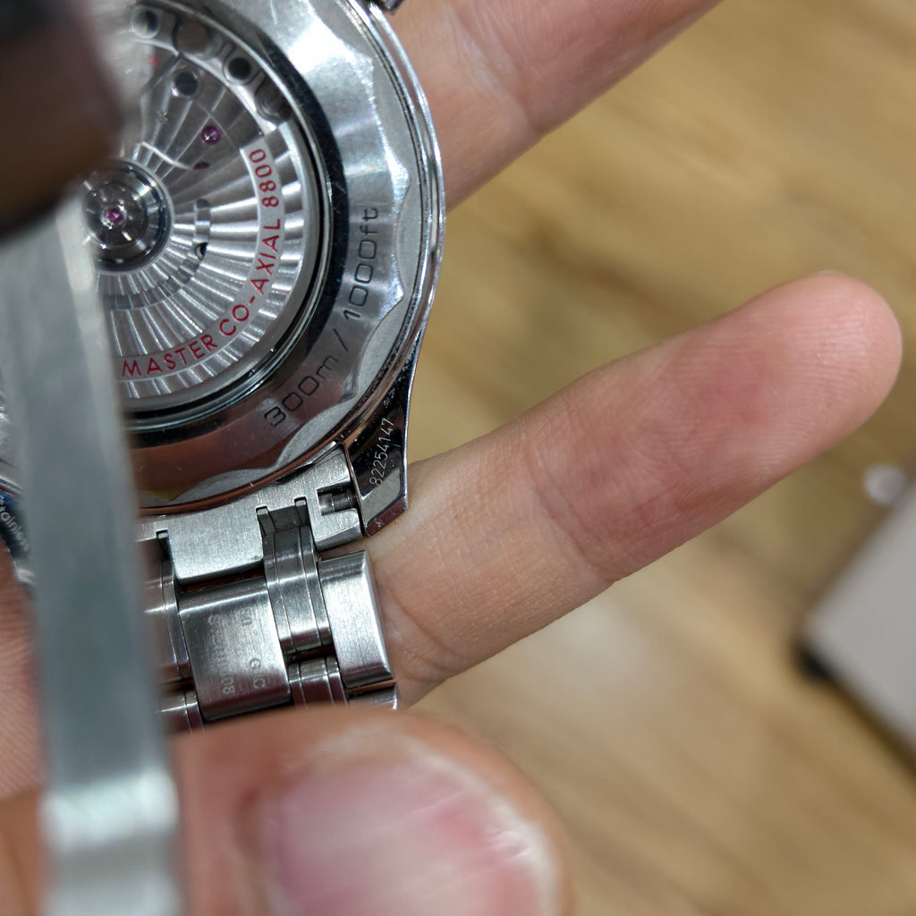 Omega Seahorse Series 42 210.30.42.20.06.001