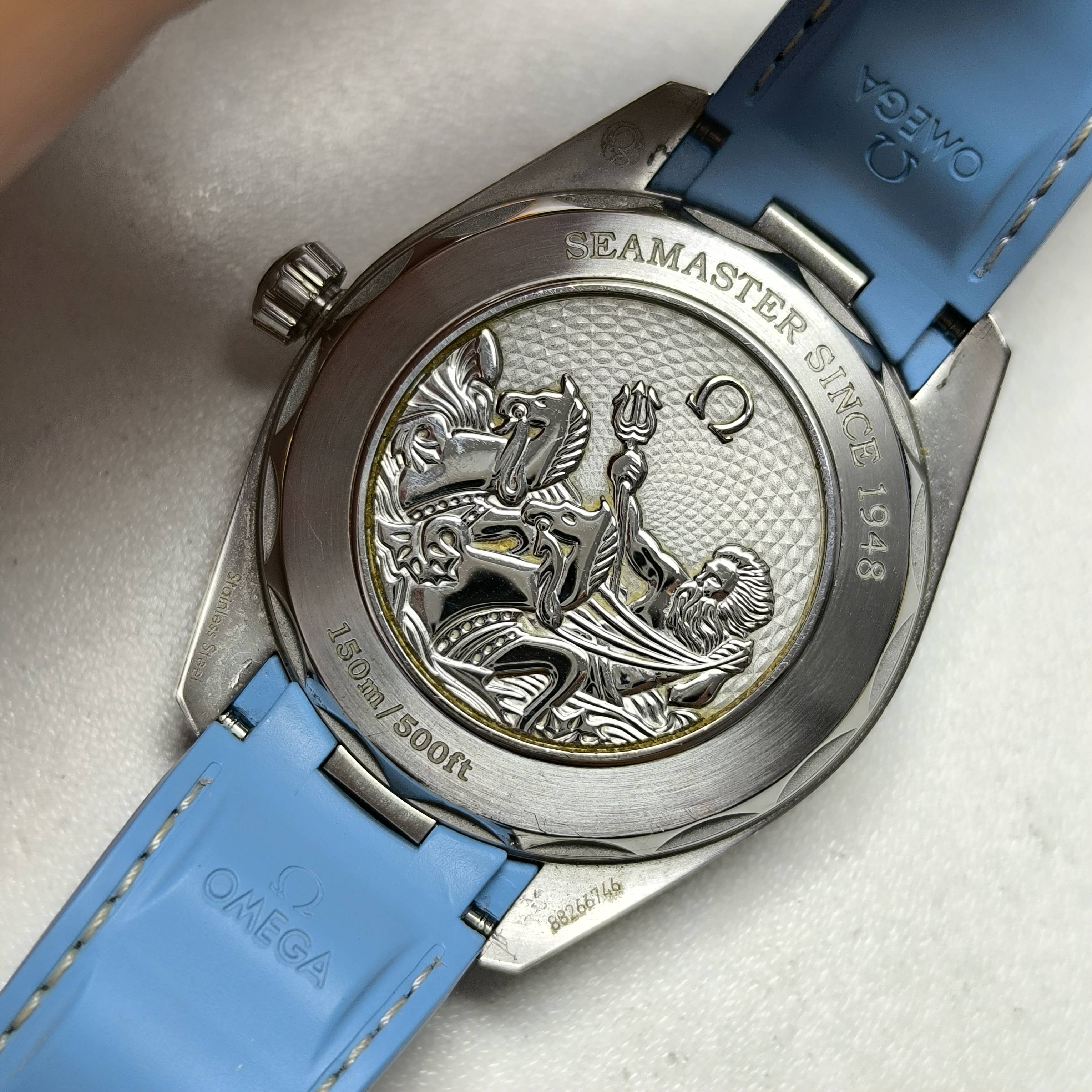 Omega Seahorse 41 millimeters 220.10.41.21.03.005