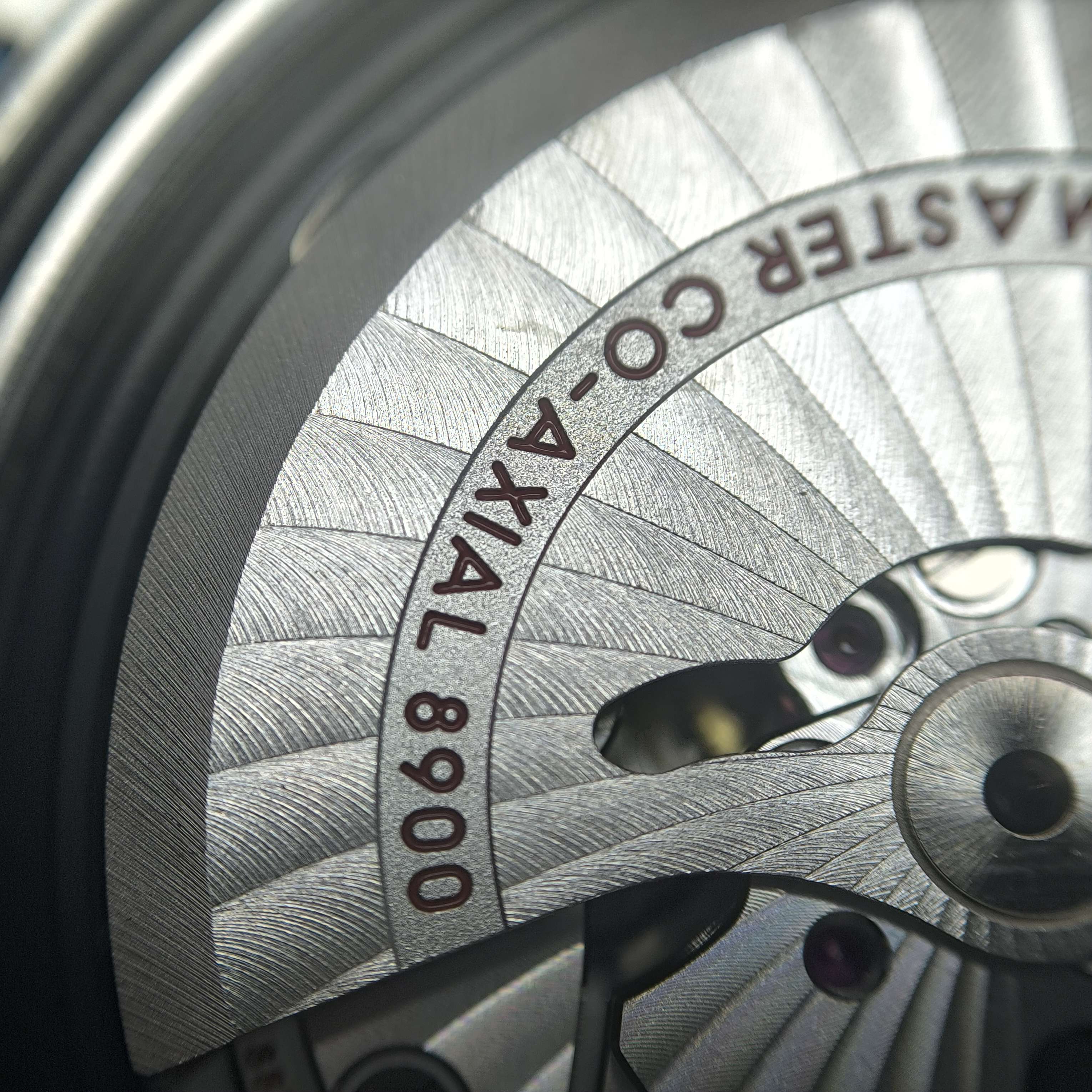 Omega Seahorse 41 millimeters 220.10.41.21.03.005
