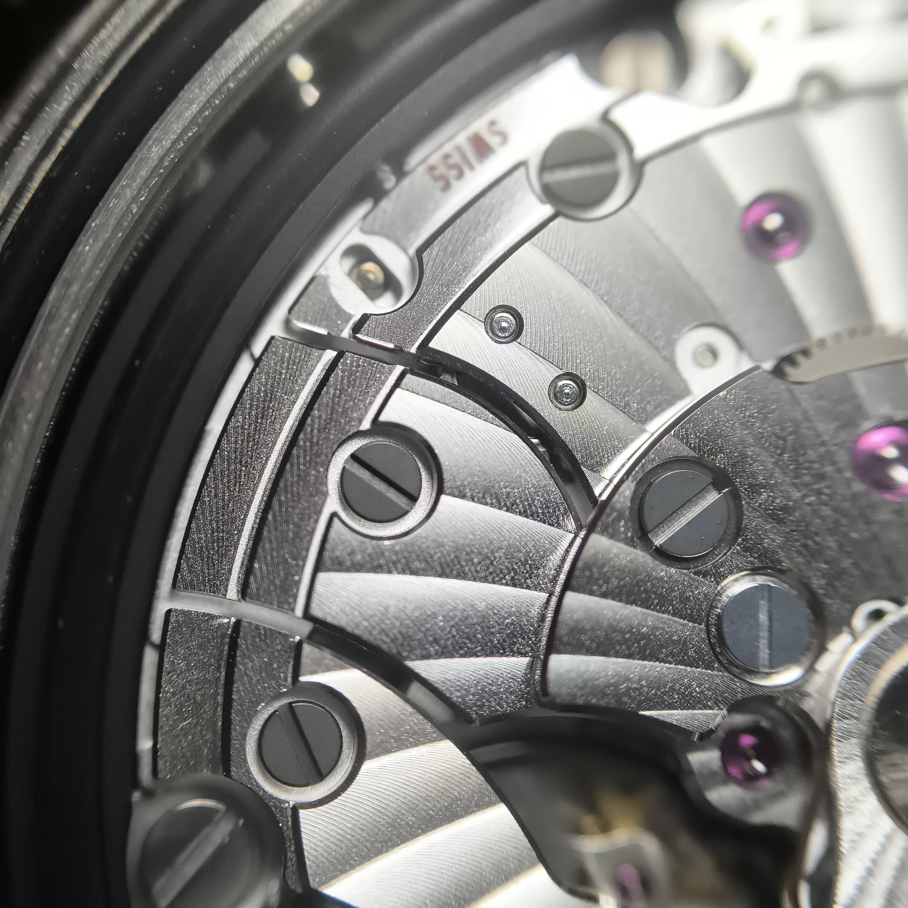 Omega Seahorse 41 millimeters 220.10.41.21.03.005