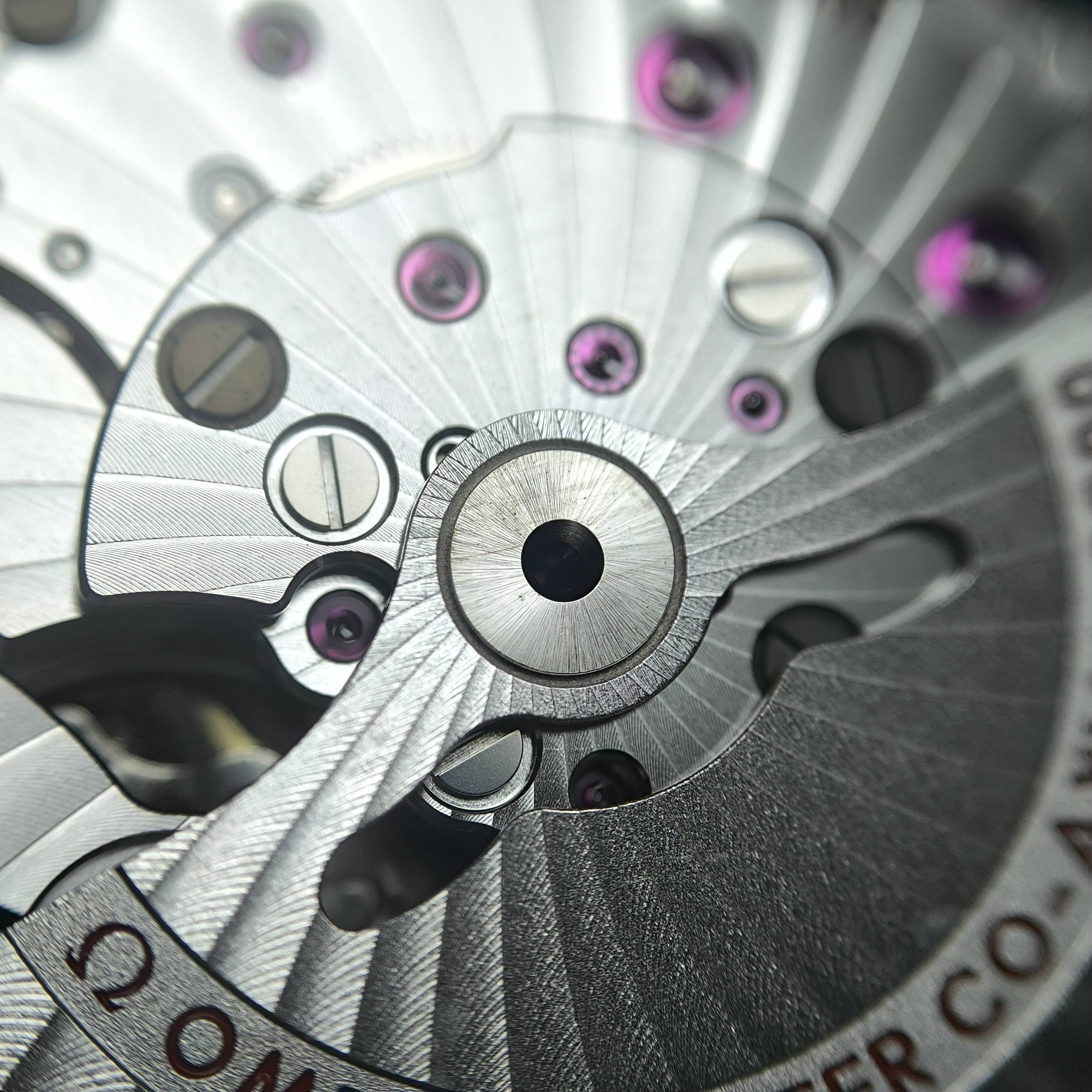 Omega Seahorse 41 millimeters 220.10.41.21.03.005