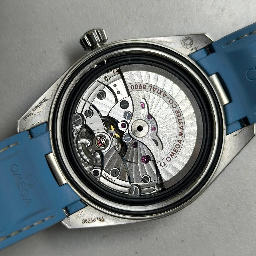 Omega Seahorse 41 millimeters 220.10.41.21.03.005