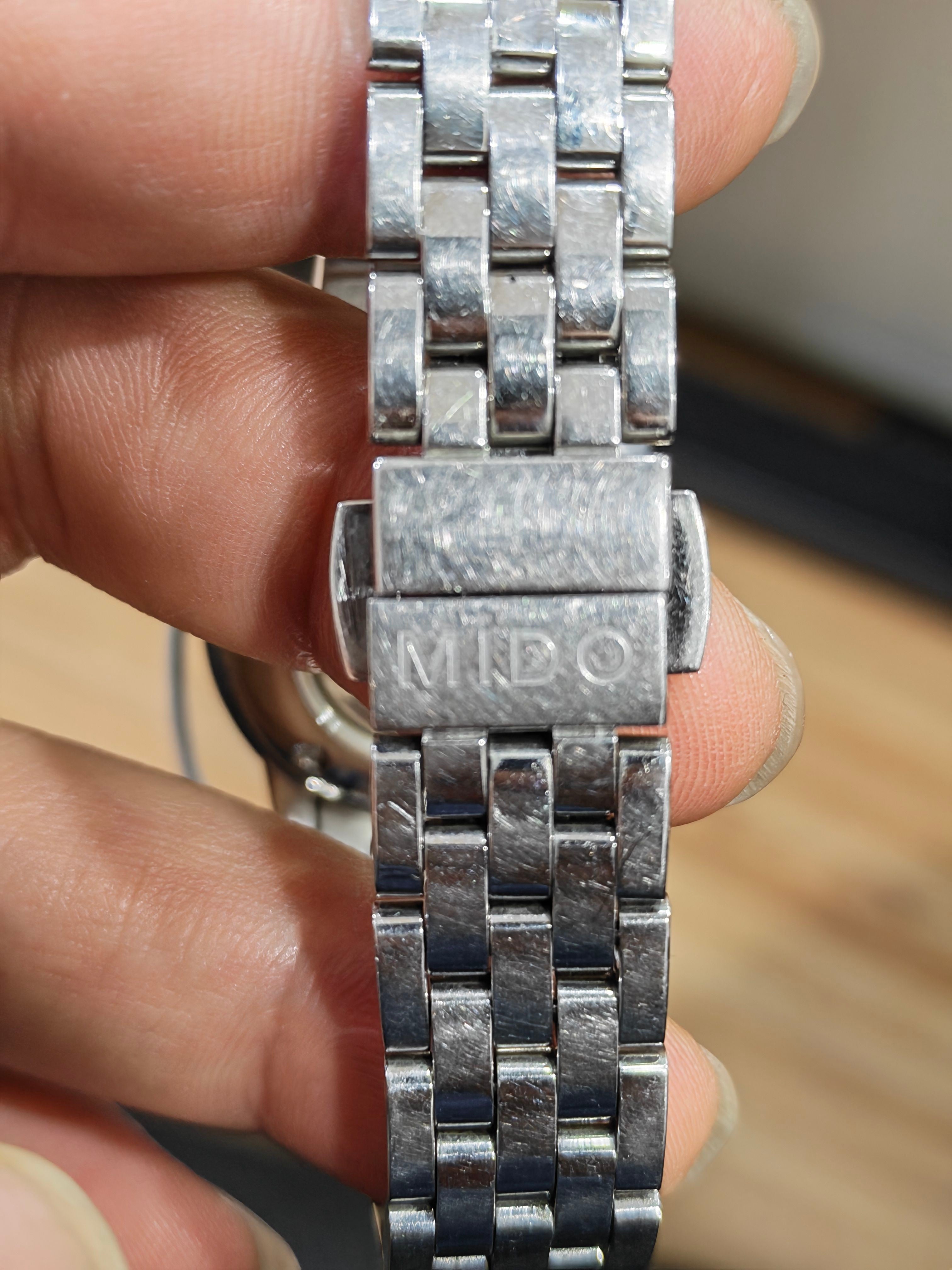 Mido Berenice Automatic (self-winding) watch 29 millimeters M7600.4.76.1