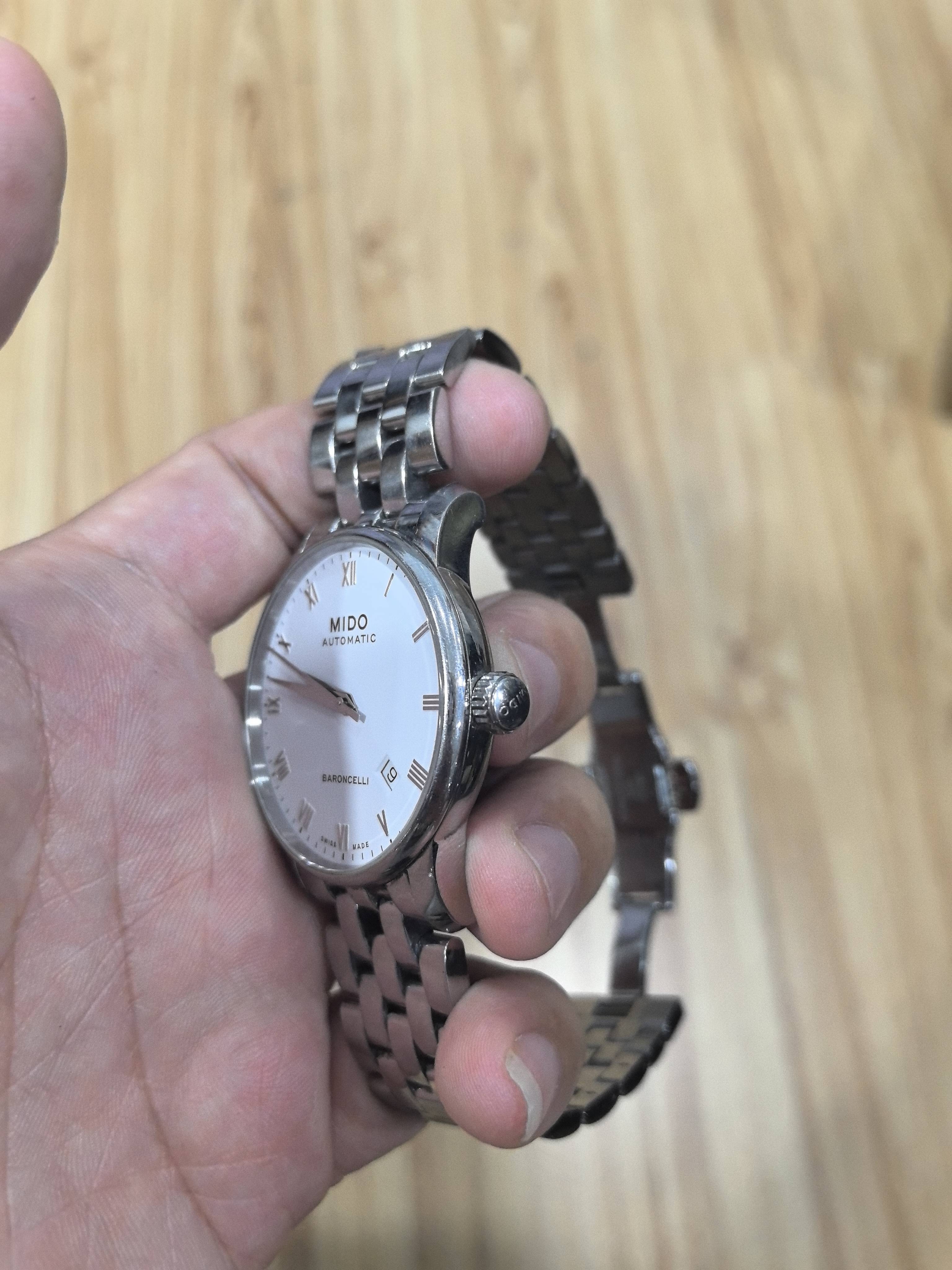 Mido Berenice Automatic (self-winding) watch 38 millimeters M8600.4.26.1