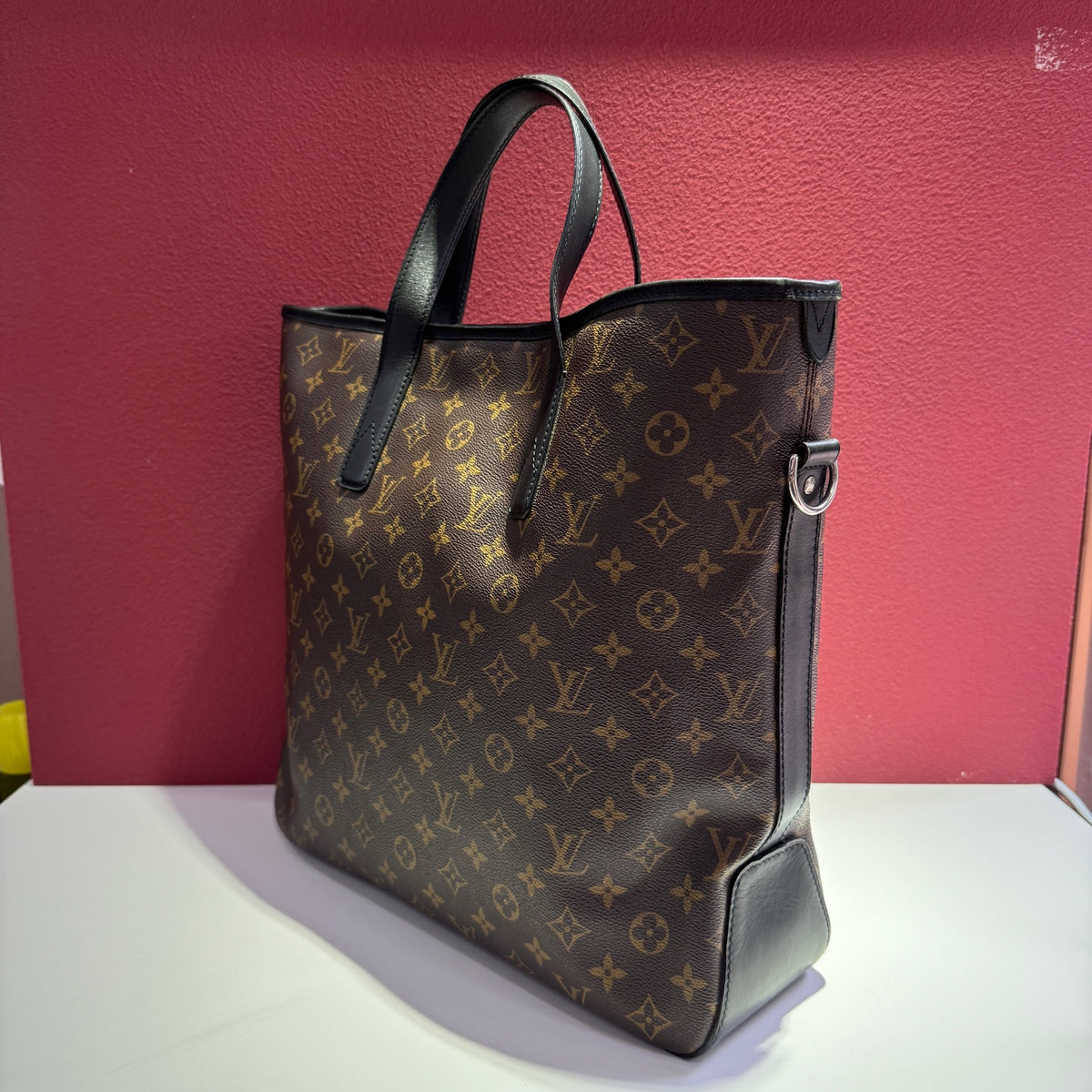 Louis Vuitton Tote
