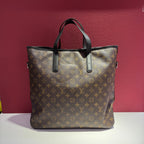 Louis Vuitton Tote