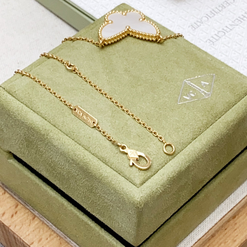 Van Cleef & Arpels Pendant