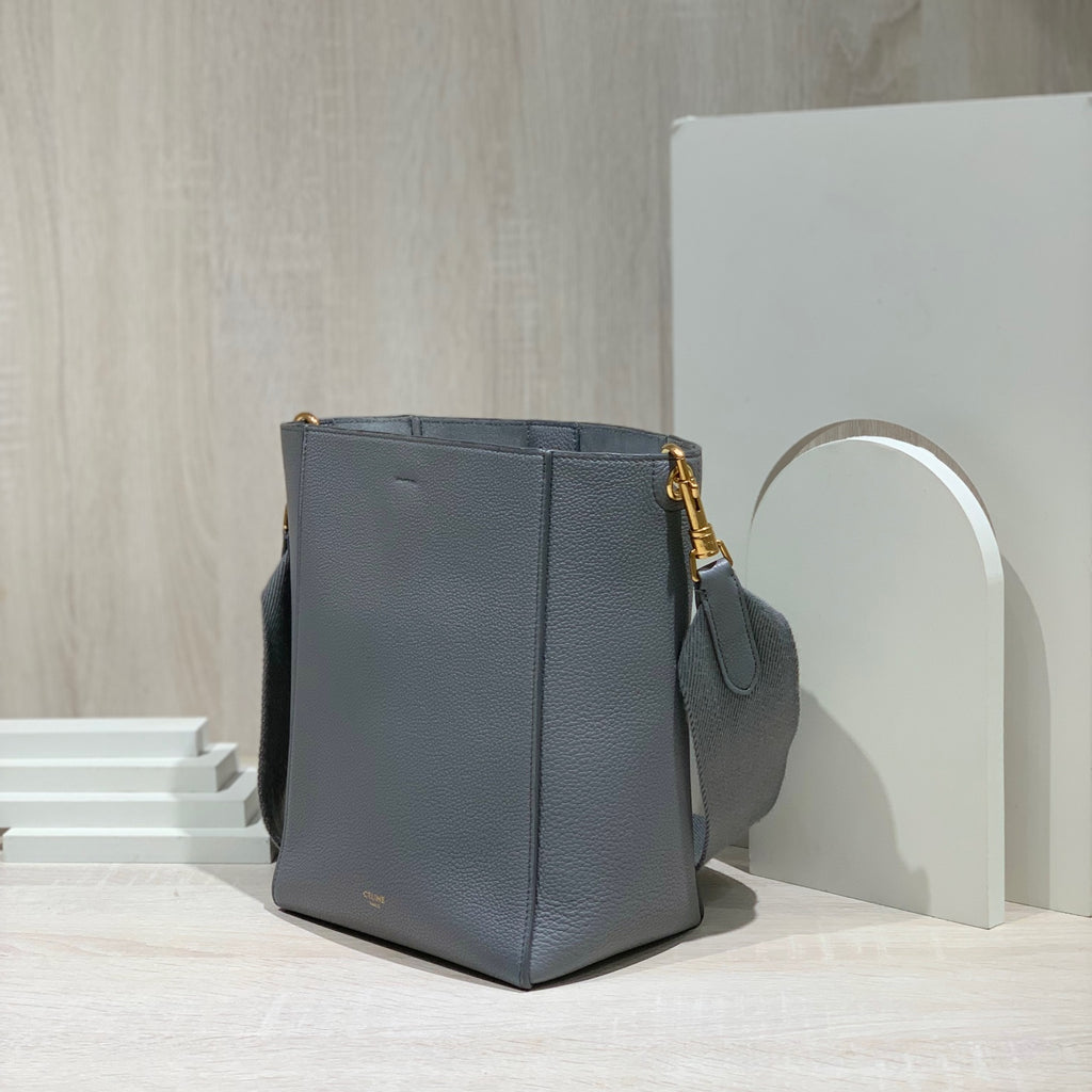Celine Bucket & Drawstring Bag 189303AH4.05CL