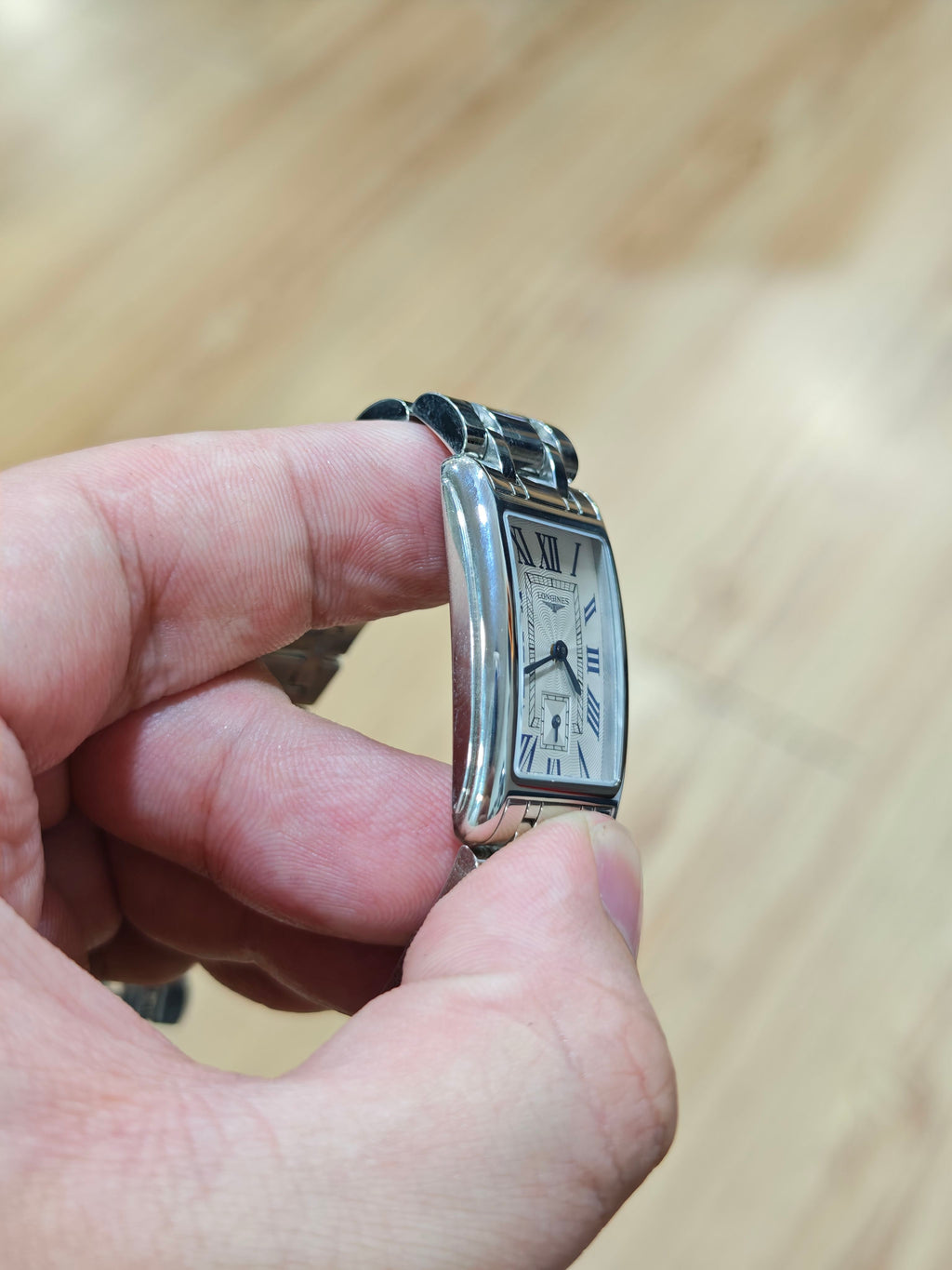 Longines Longines Dolcevita Collection Quartz watch 23.30X37.00mm L5.512.4.71.6