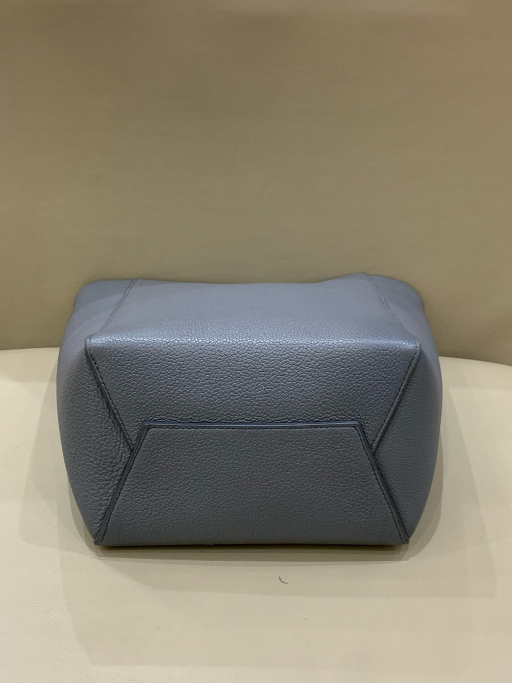 Celine Bucket & Drawstring Bag 189303AH4.05CL