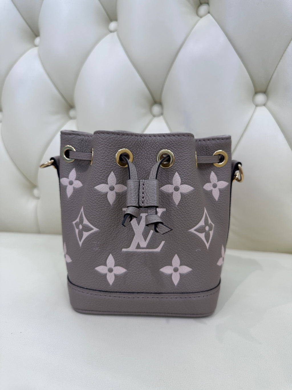 Louis Vuitton Nano Noé 13 x 16 x 10 M46291