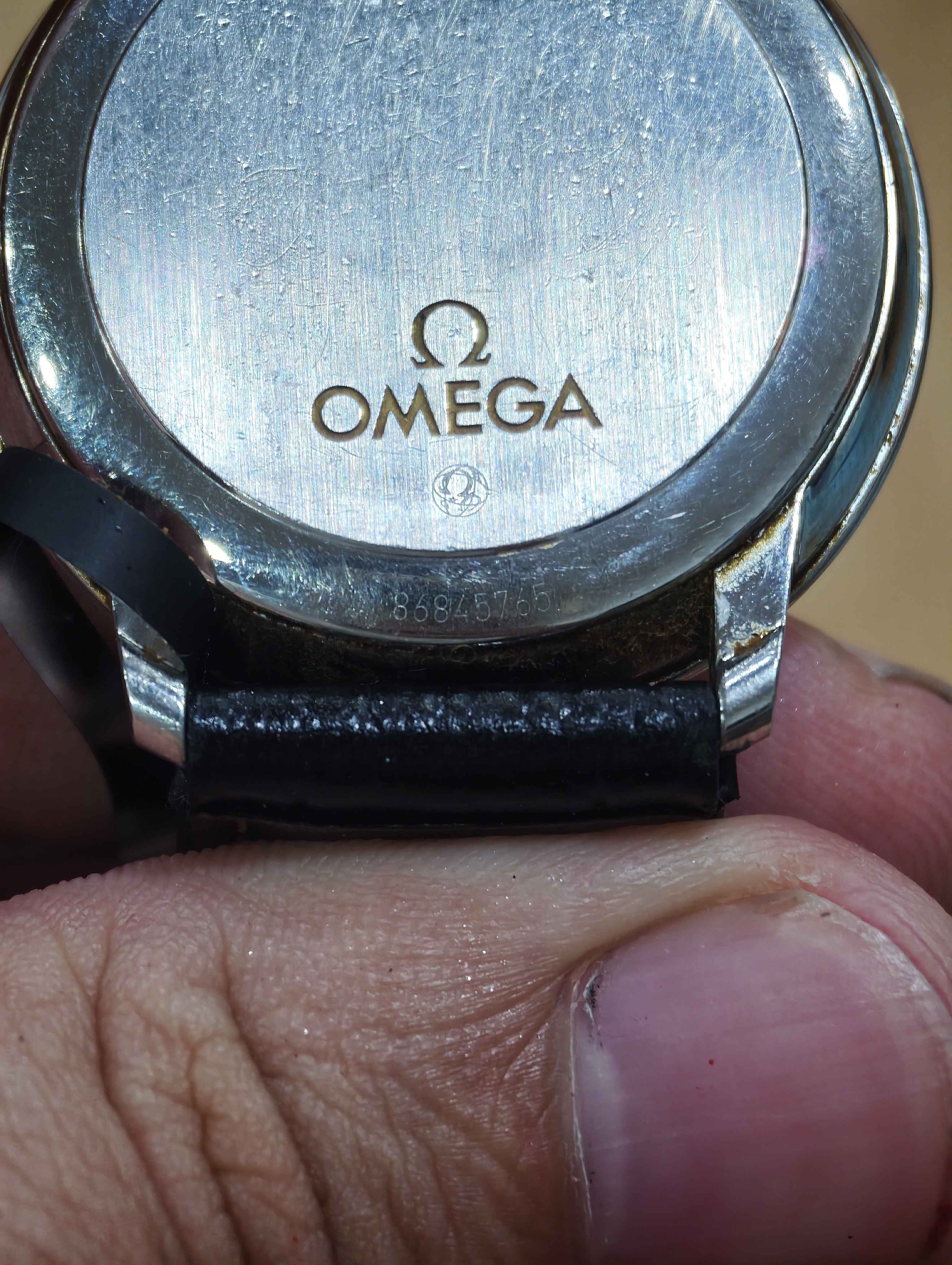 Omega Flying Disc Series 36.8 424.10.37.20.03.001