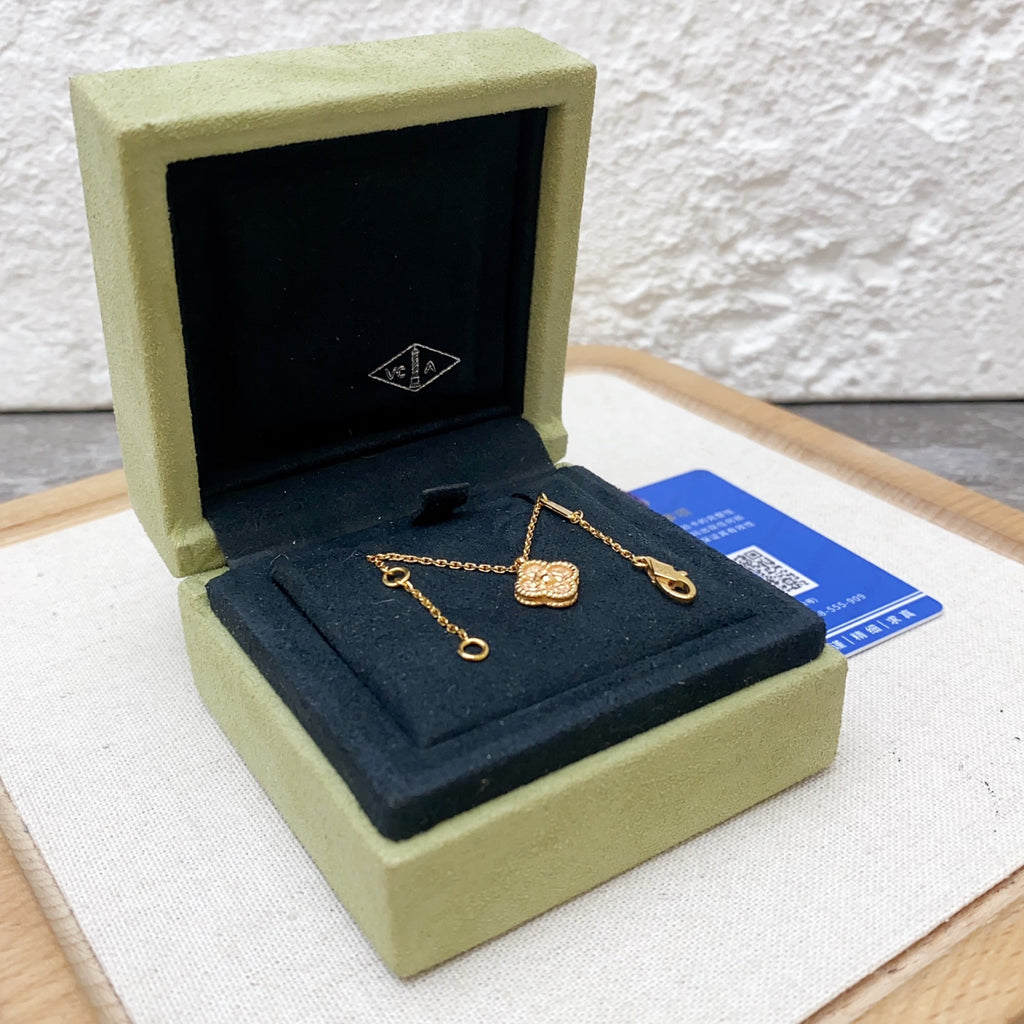 Van Cleef & Arpels Rose gold Necklace