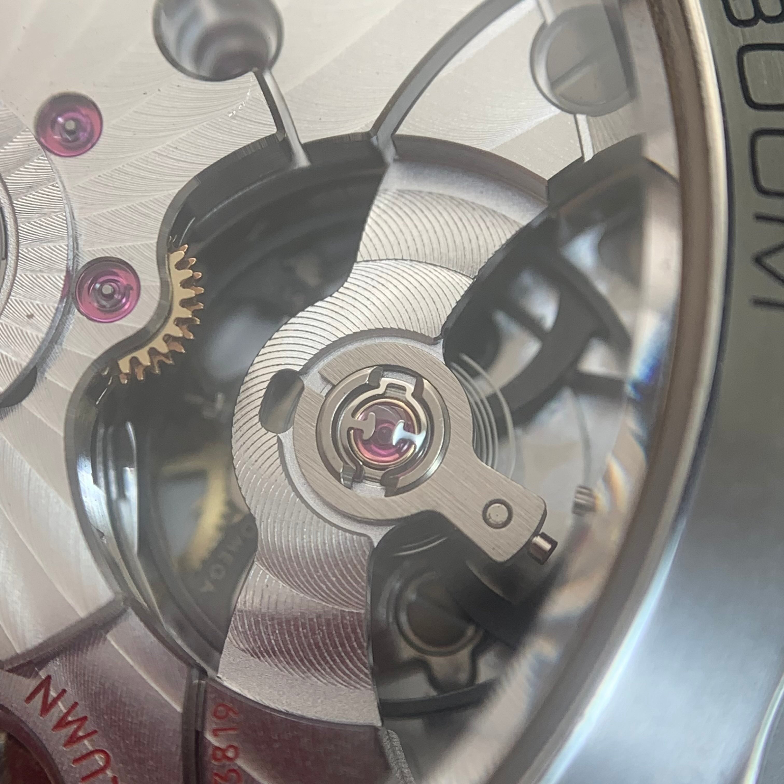 Omega Seahorse Series 44 210.32.44.51.01.001