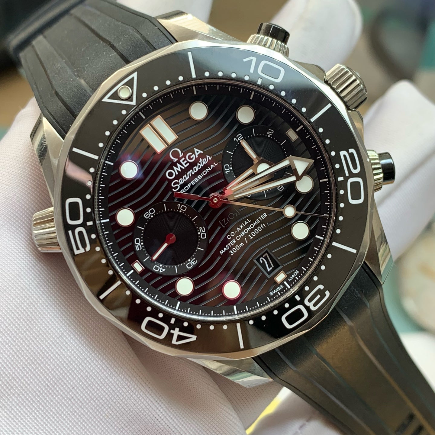 Omega Seahorse Series 44 210.32.44.51.01.001