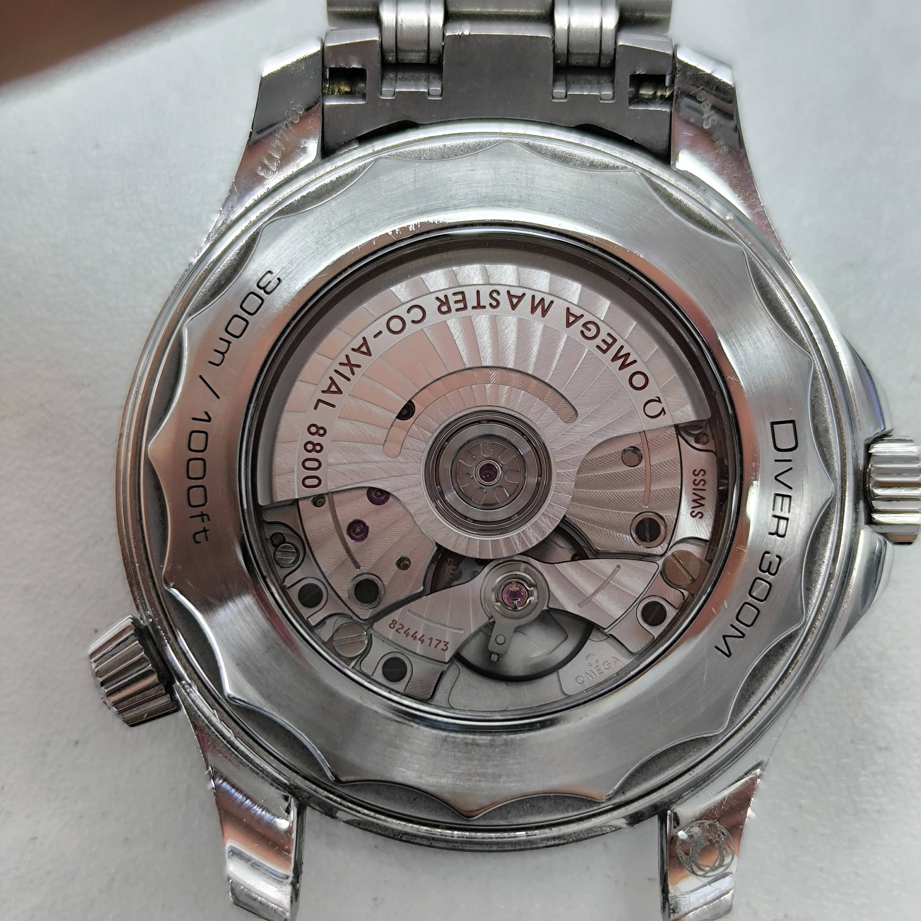 Omega Seahorse Series 42 210.30.42.20.01.001
