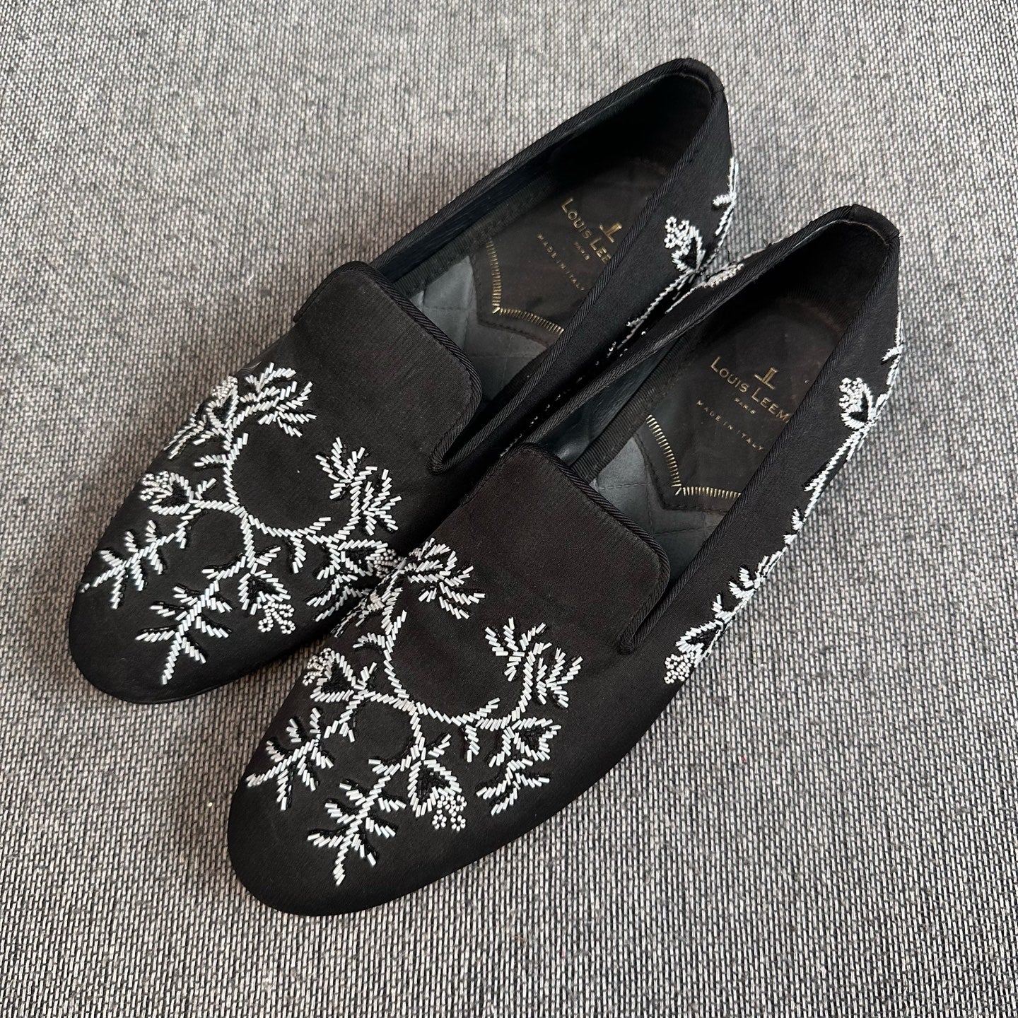 空白 Velvet Black