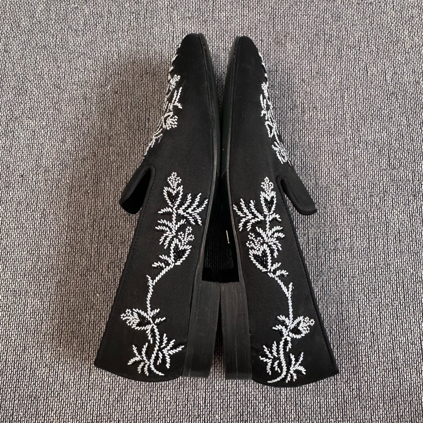 空白 Velvet Black
