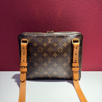 Louis Vuitton Messenger Bag M68494