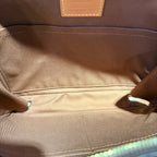 Louis Vuitton Messenger Bag M68494