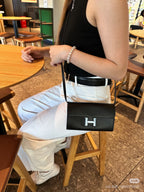 Hermes Felt