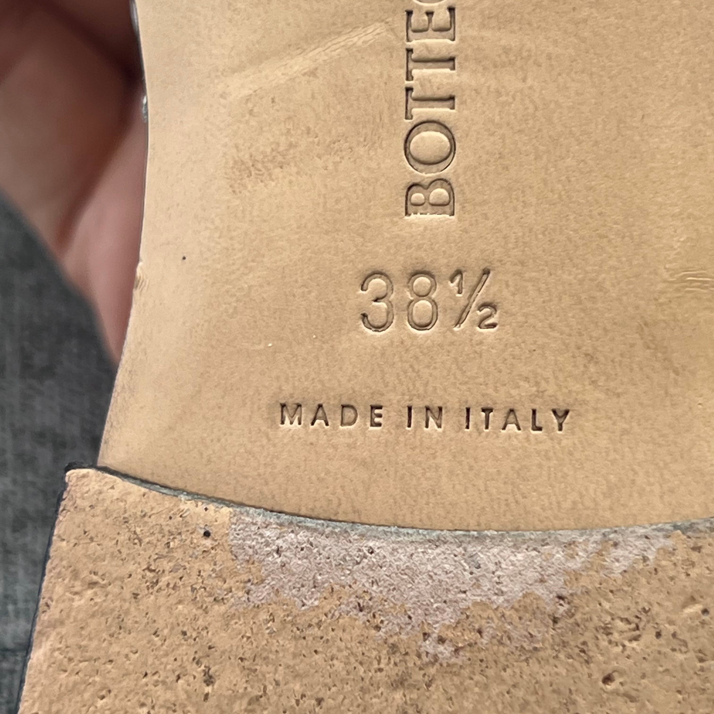Bottega Veneta Flip flop