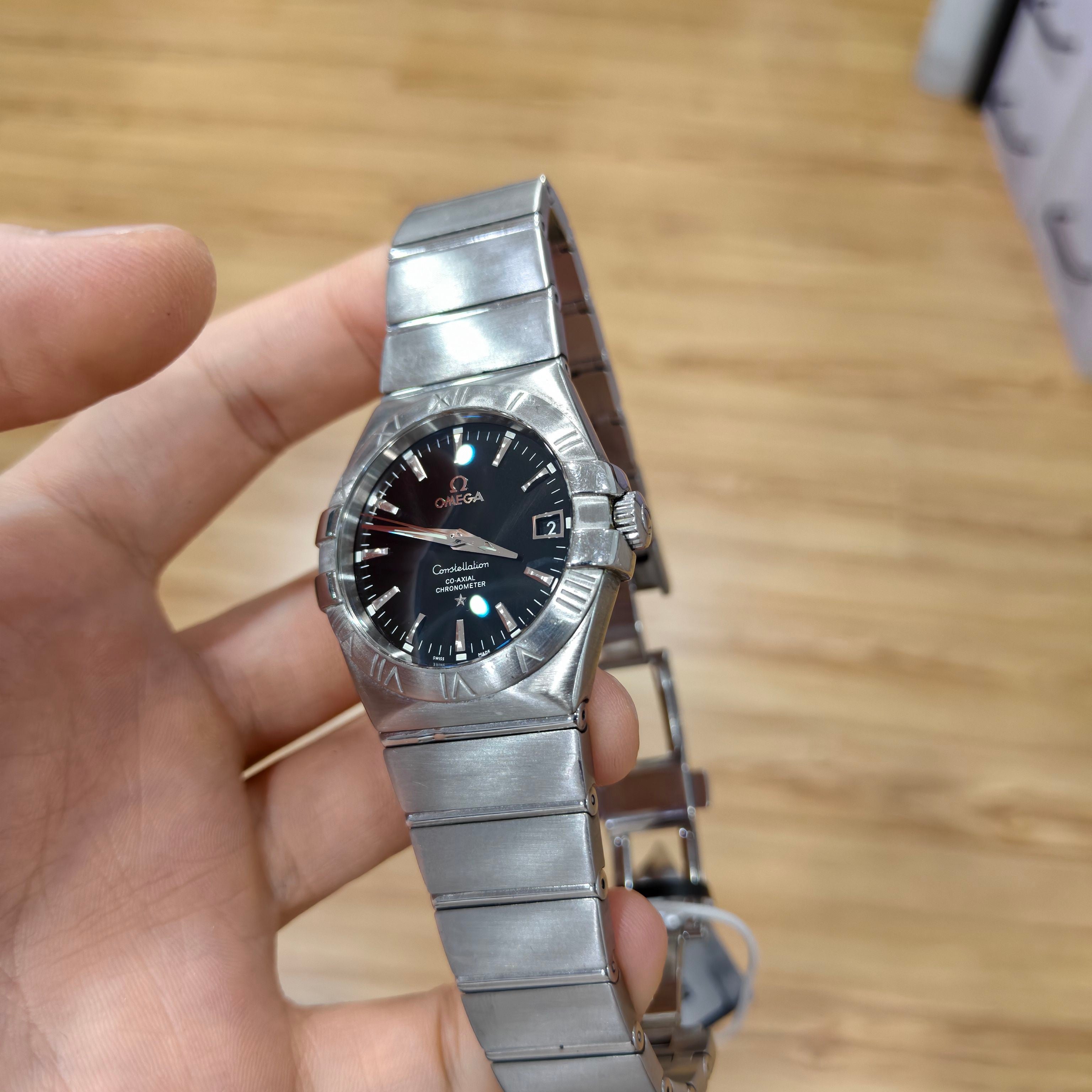 Omega Constellation Series 35 123.10.35.20.01.001