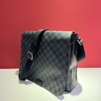 Louis Vuitton Black Messenger Bag 32 cm long x 8 cm wide x 32 cm high N41272