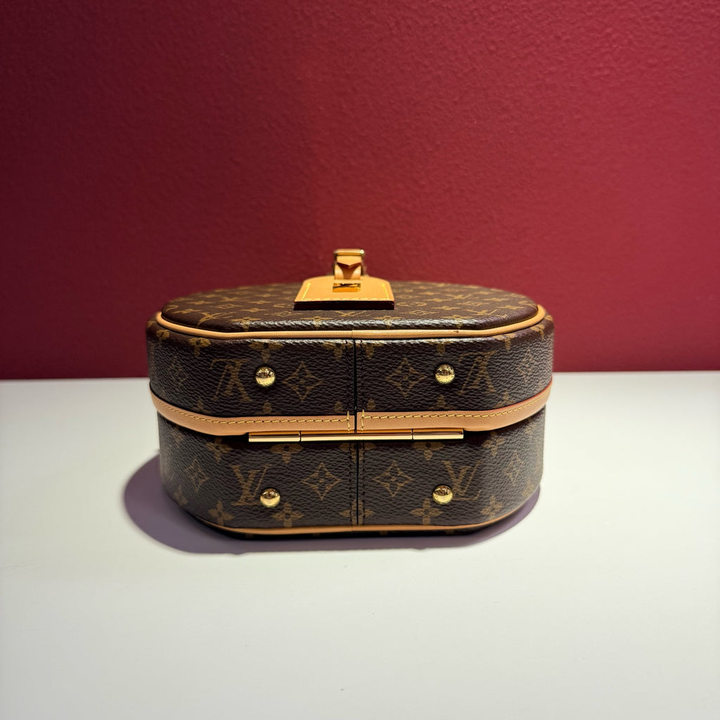 Louis Vuitton Petite Boite Chapeau Crossbody 17.5x 16.5x 7.5 cm M43514