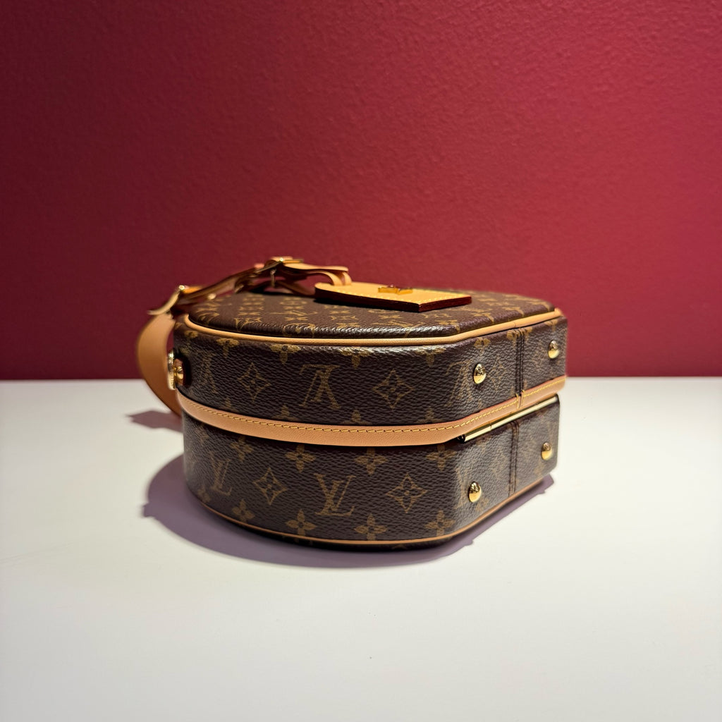 Louis Vuitton Petite Boite Chapeau Crossbody 17.5x 16.5x 7.5 cm M43514