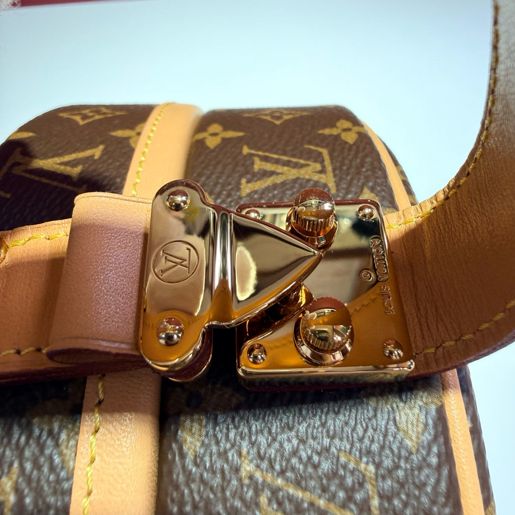 Louis Vuitton Petite Boite Chapeau Crossbody 17.5x 16.5x 7.5 cm M43514