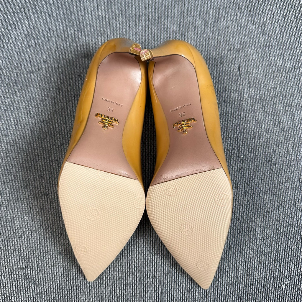 空白 Yellow High heels