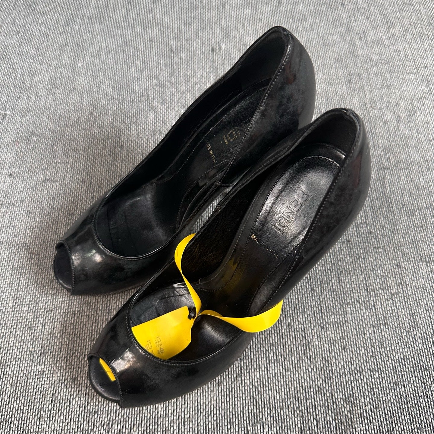 空白 Black High heels