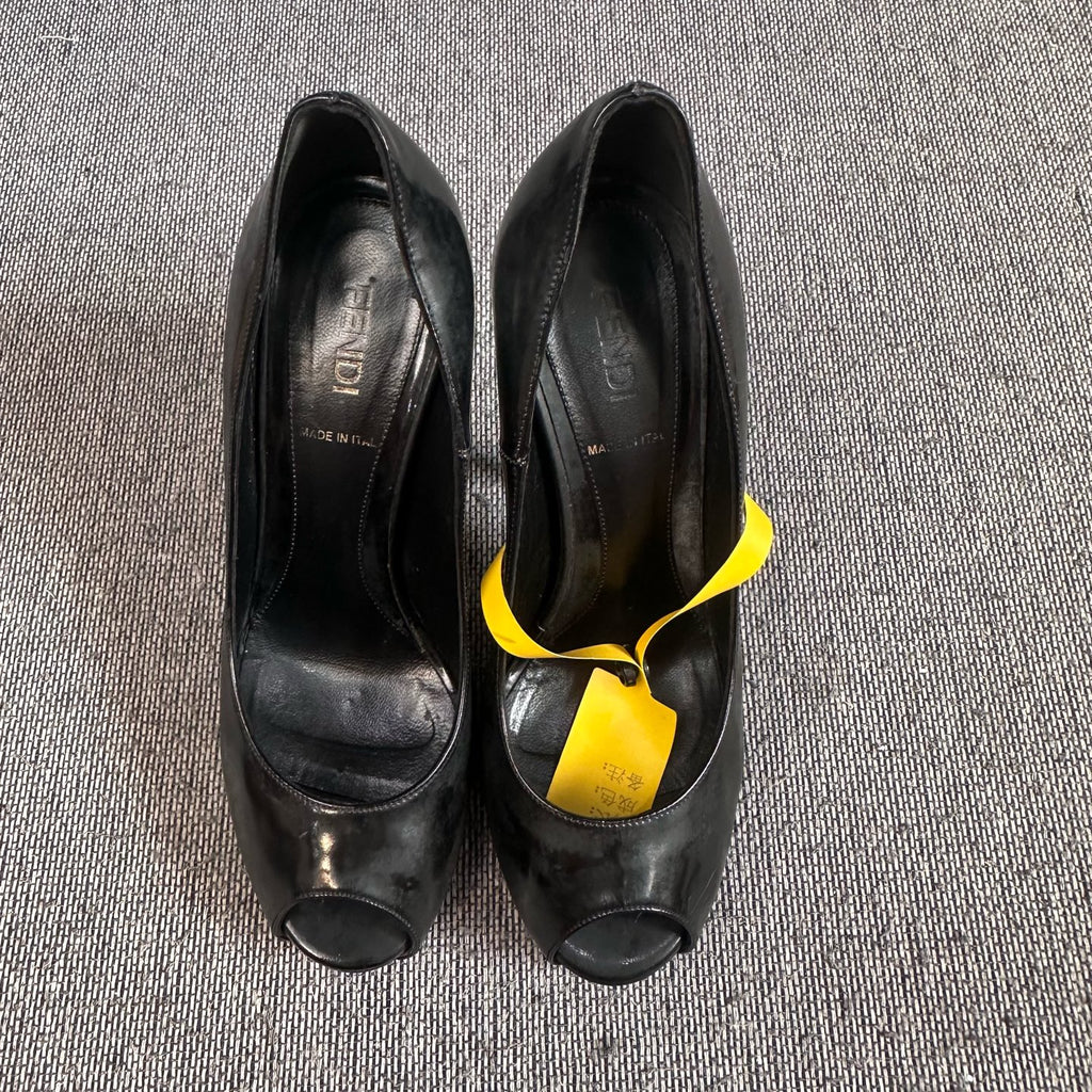 空白 Black High heels