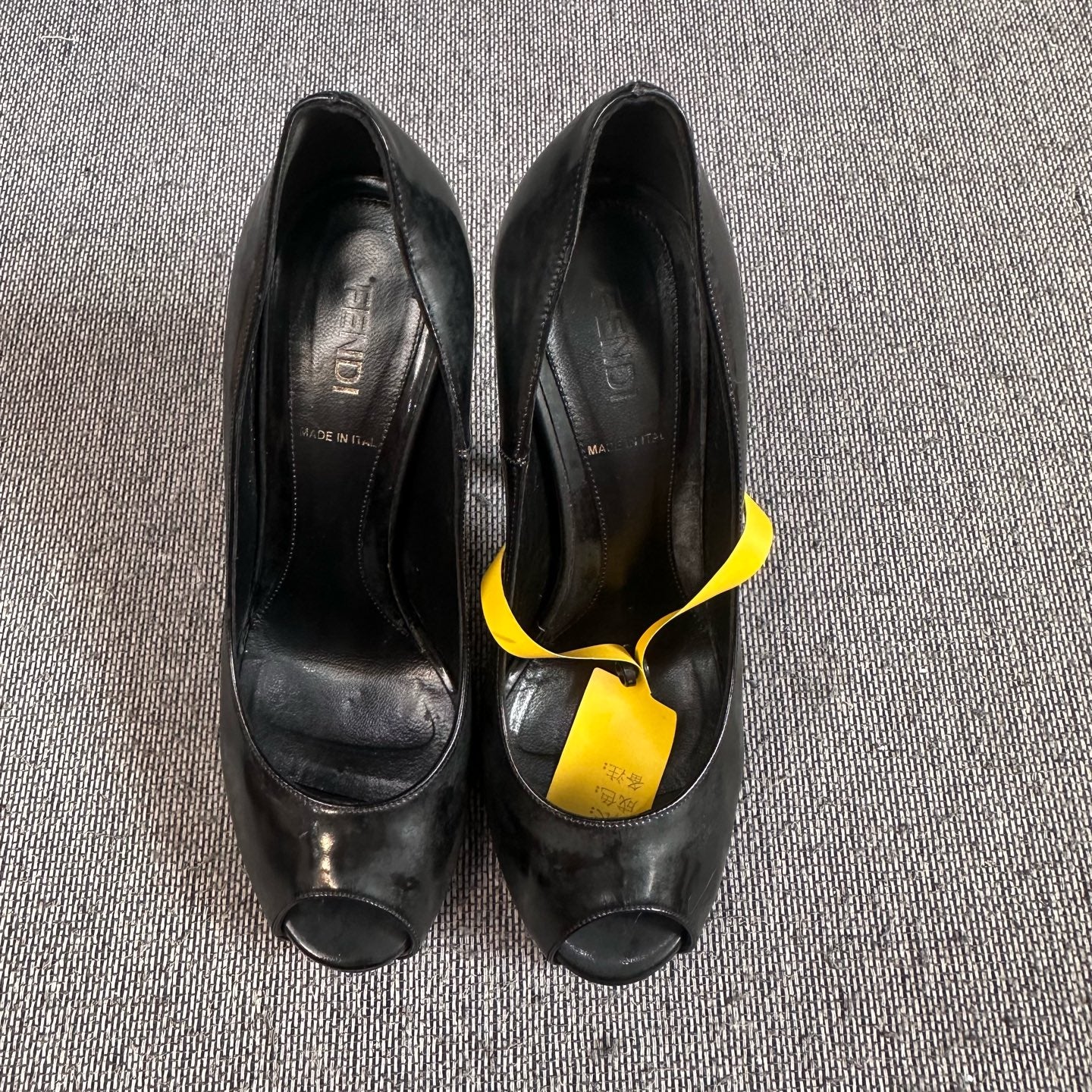 空白 Black High heels