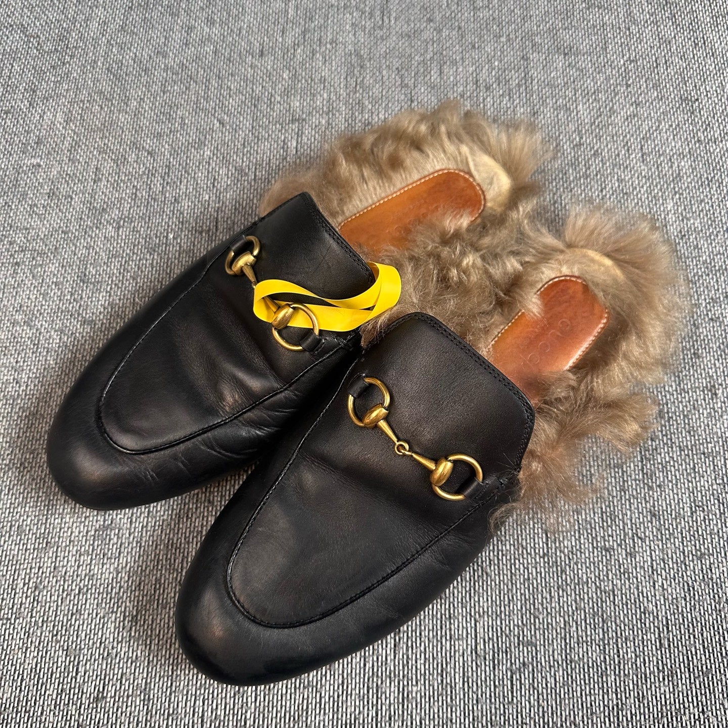 空白 Leather Black Flip flop