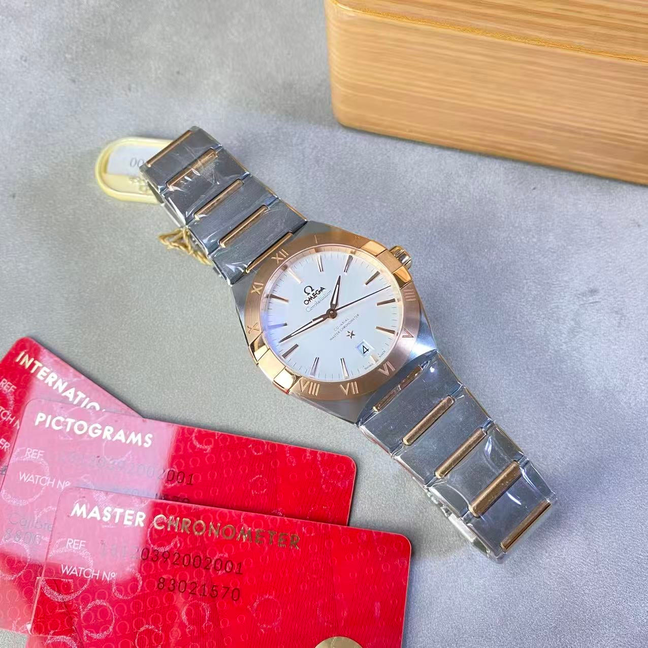Omega Constellation Series 39 131.20.39.20.02.001