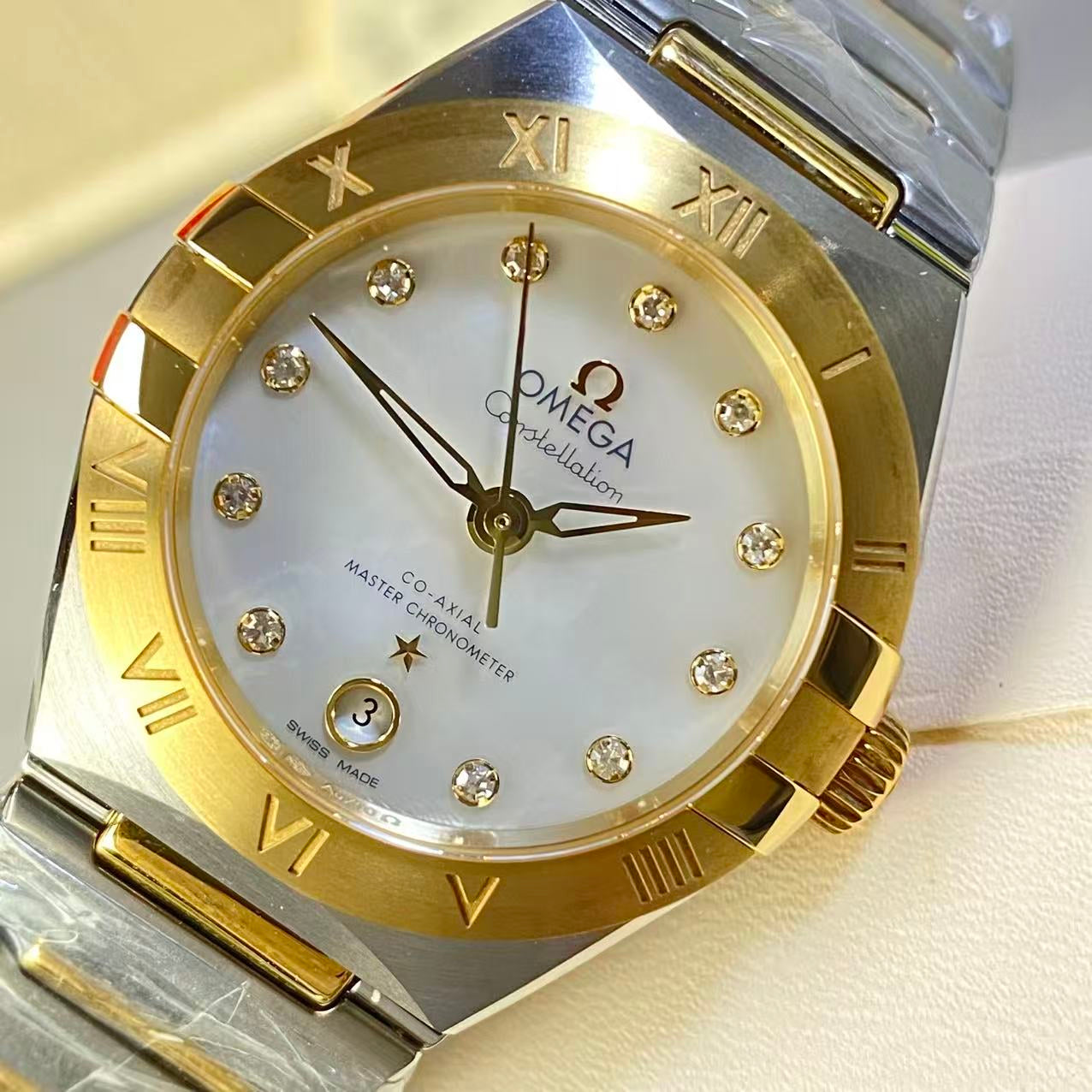 Omega Constellation Series Yellow 29 131.20.29.20.55.002