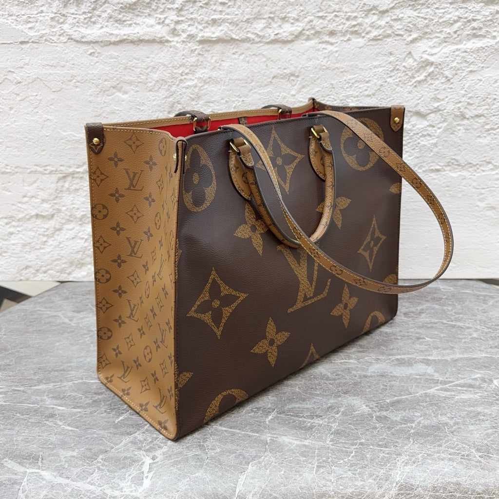 Louis Vuitton Shoulder Bag