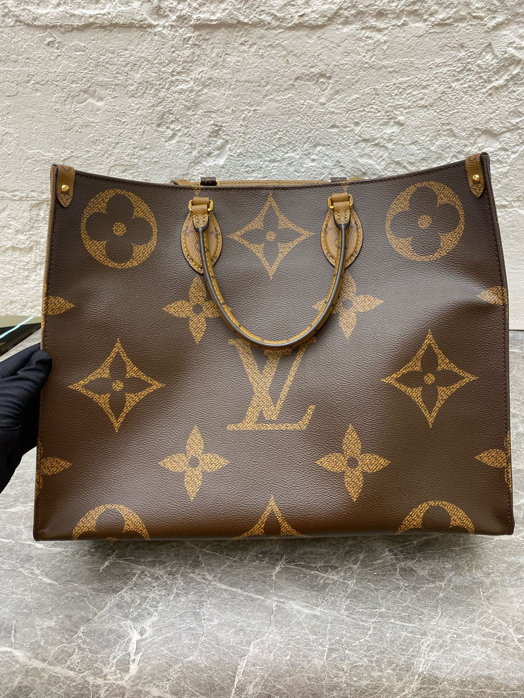 Louis Vuitton Shoulder Bag