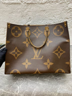 Louis Vuitton Shoulder Bag