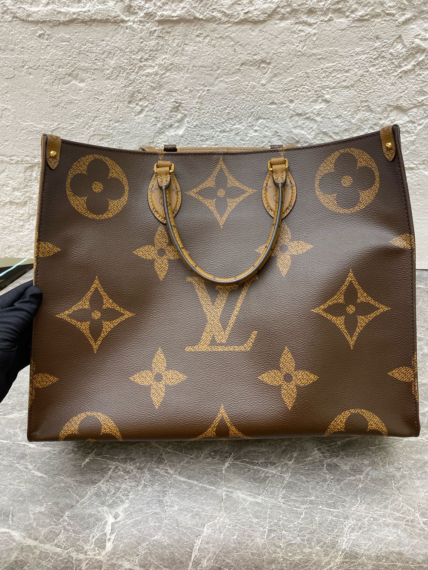 Louis Vuitton Shoulder Bag