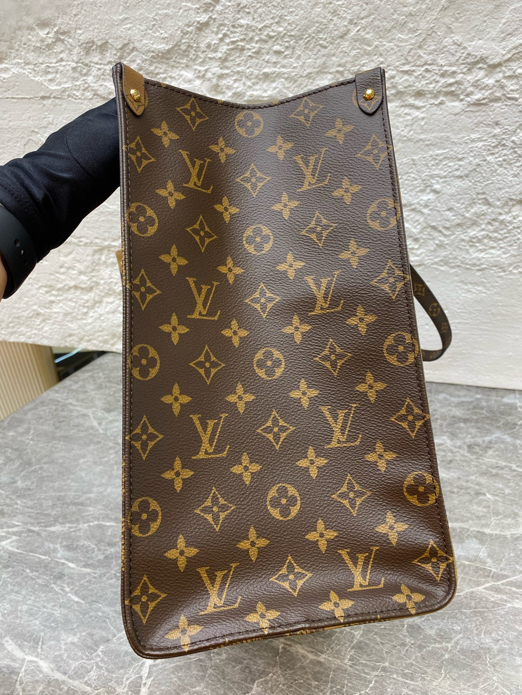 Louis Vuitton Shoulder Bag