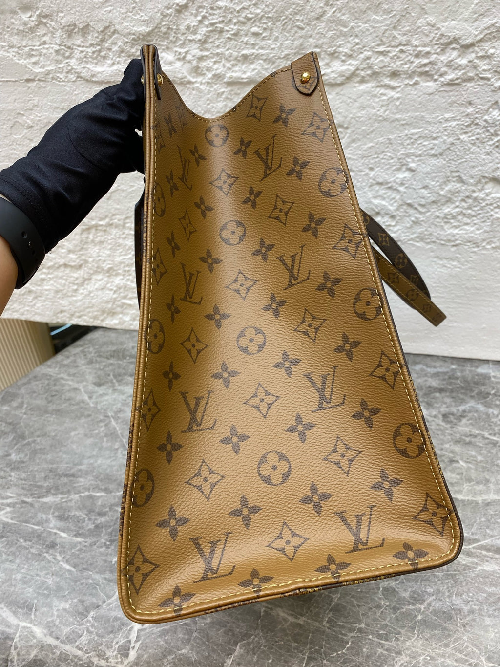 Louis Vuitton Shoulder Bag