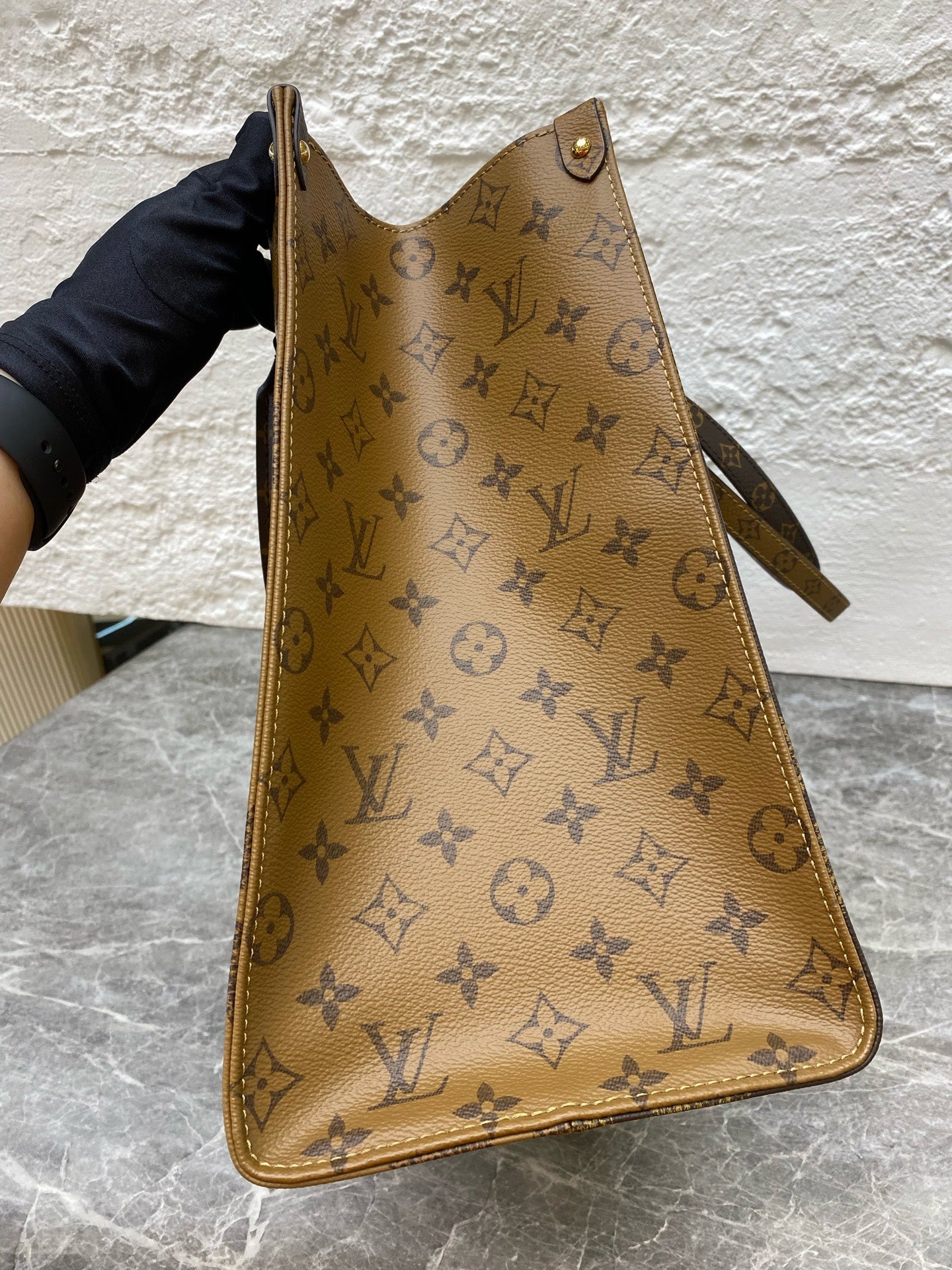 Louis Vuitton Shoulder Bag