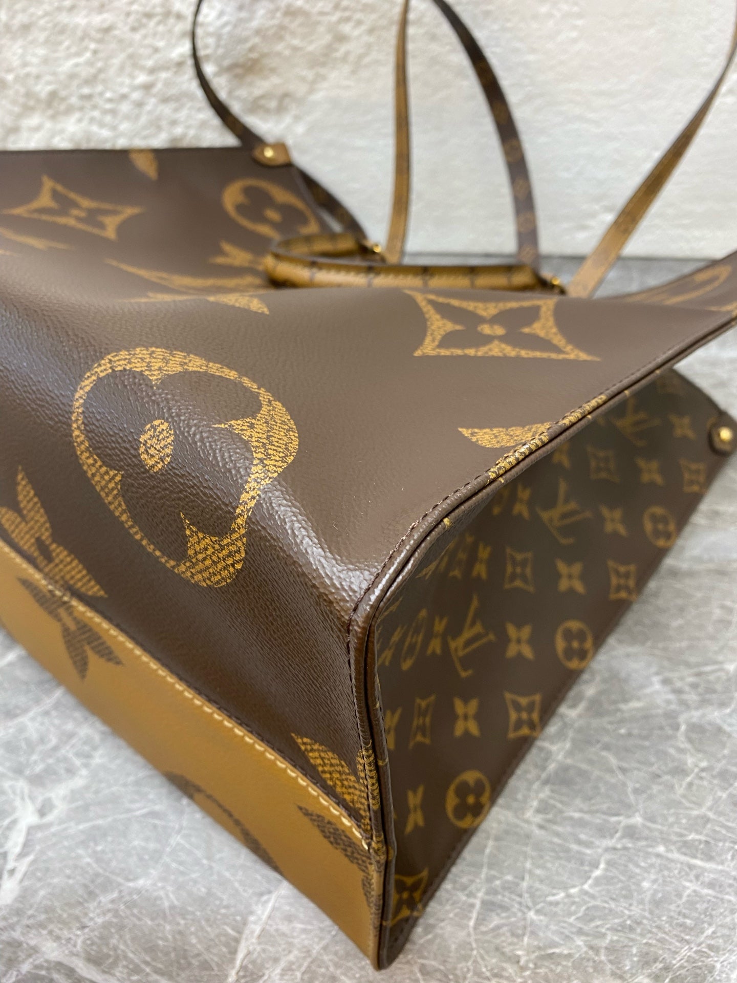 Louis Vuitton Shoulder Bag